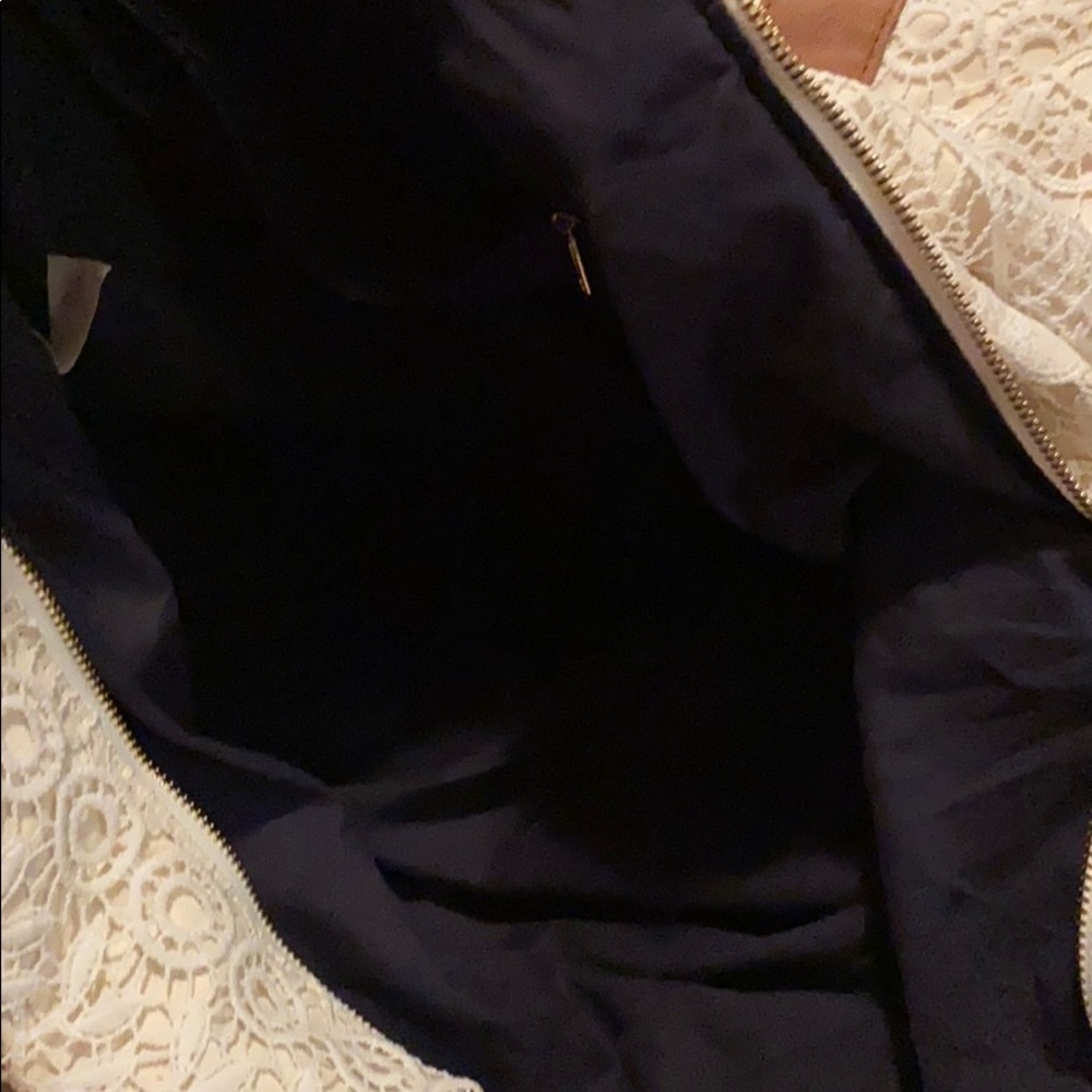 🎊Large Merona Tote🎊 - Picture 3 of 4